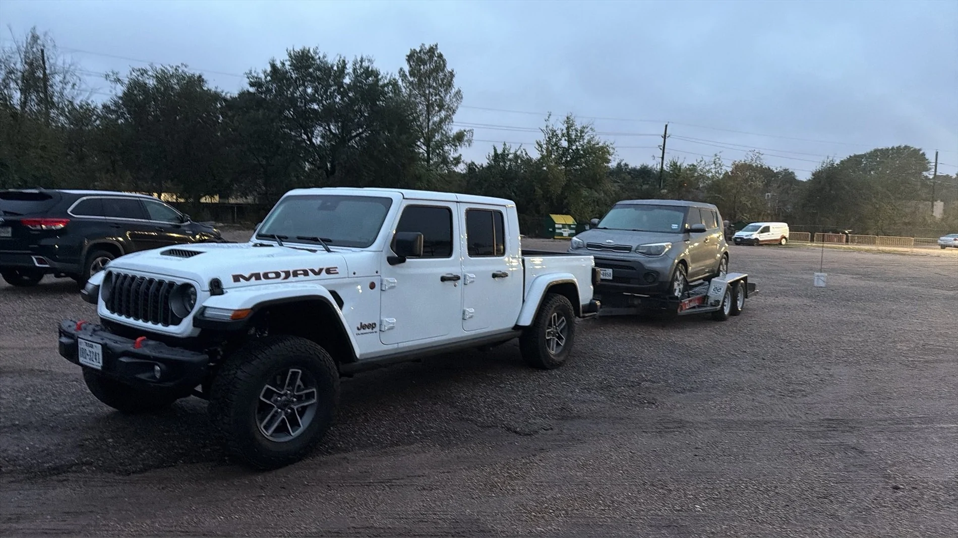 Jeep Gladiator What did you do WITH your Gladiator today? signal-2025-12-01-173202