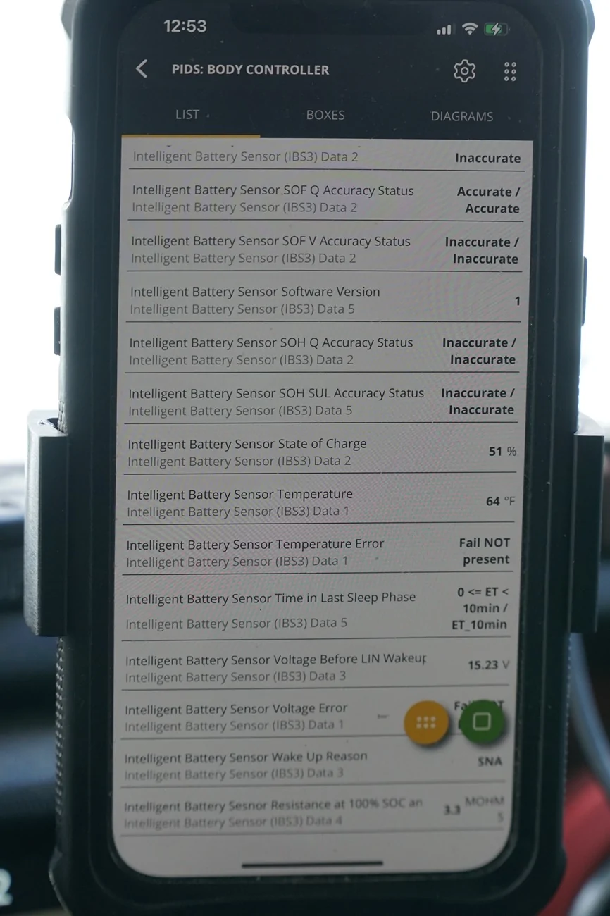 Jeep Gladiator Battery voltage observations DSC09453