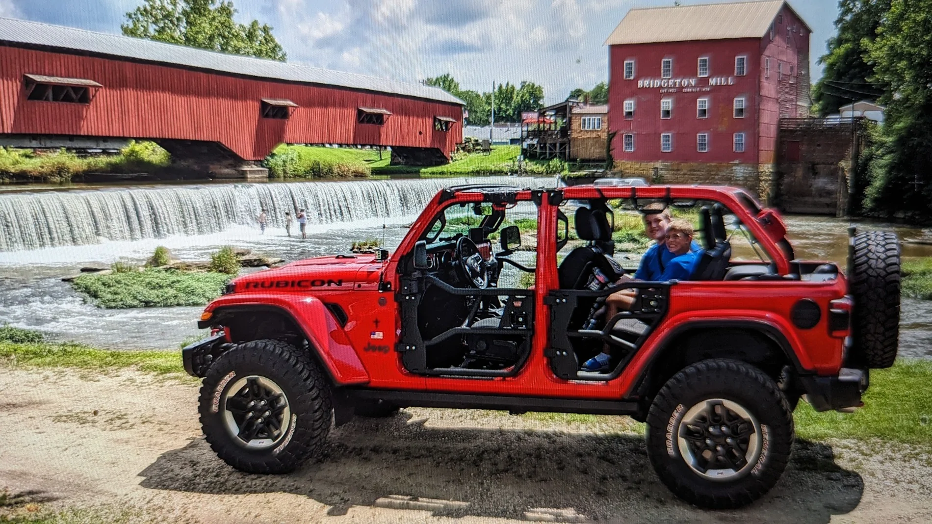 Jeep Gladiator General Grabber X3 Tires Review PXL_20231203_022708953.MP