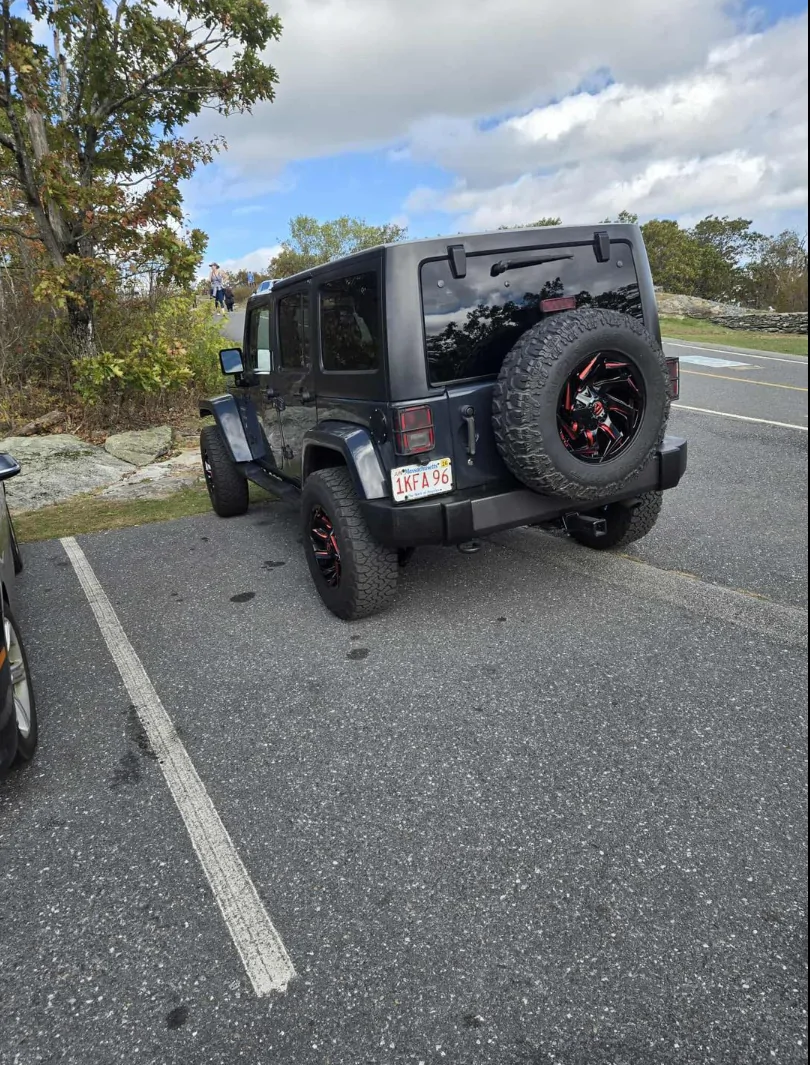 Jeep Gladiator new to the forum Screenshot 2025-12-04 5.44.23 PM