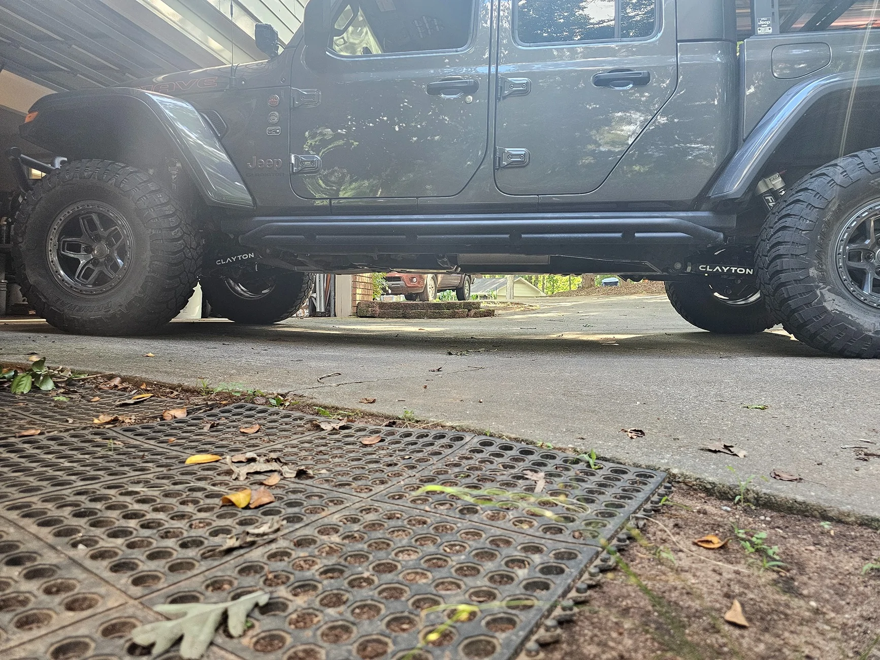 Jeep Gladiator What Sliders & Running Boards are you running on your Gladiator for overlanding? 20240603_173452