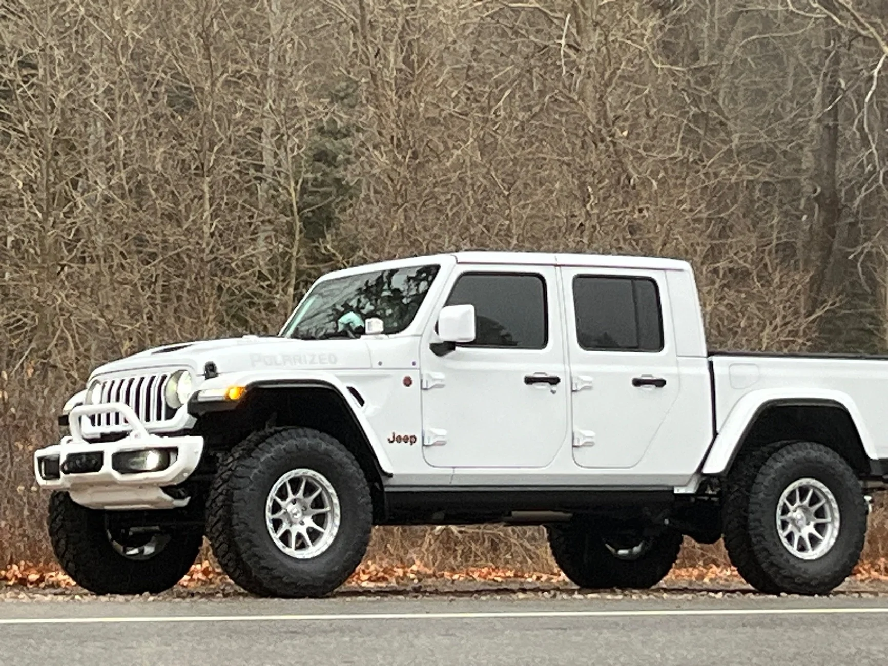 Jeep Gladiator BRIGHT WHITE Gladiator JT Club Glad Side 11.2025