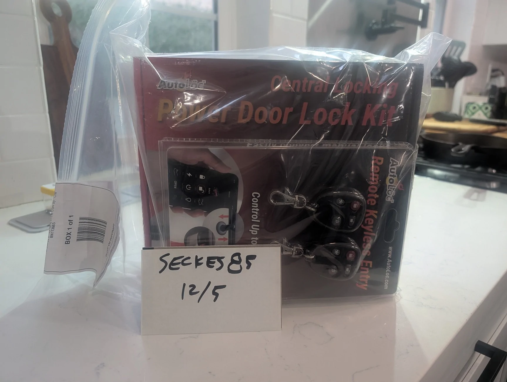 Jeep Gladiator Stinger heigh10 head unit and autoloc keyless entry system PXL_20251206_004344119