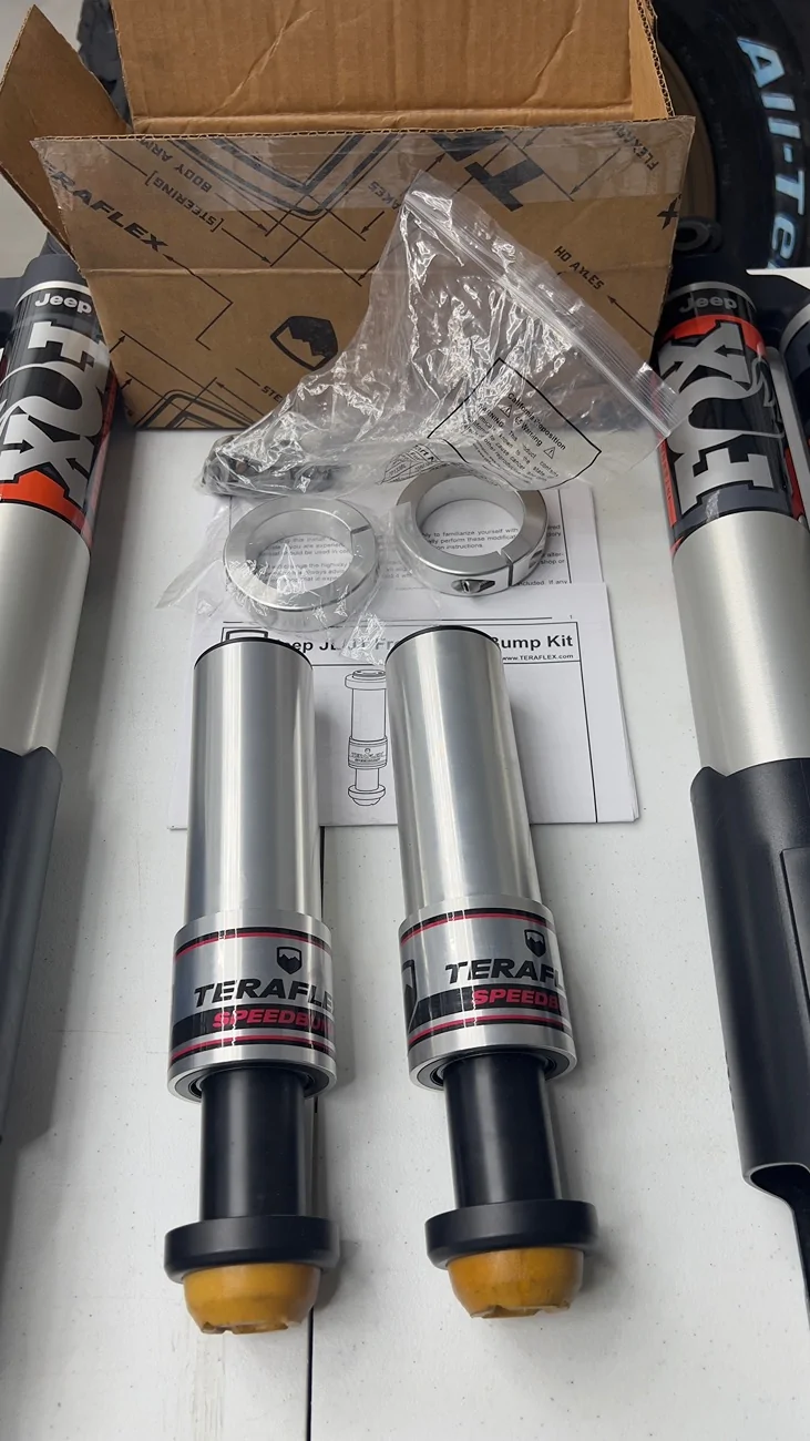 Jeep Gladiator Mojave Fox Shocks 2.5 + Teraflex bump stop IMG_8112