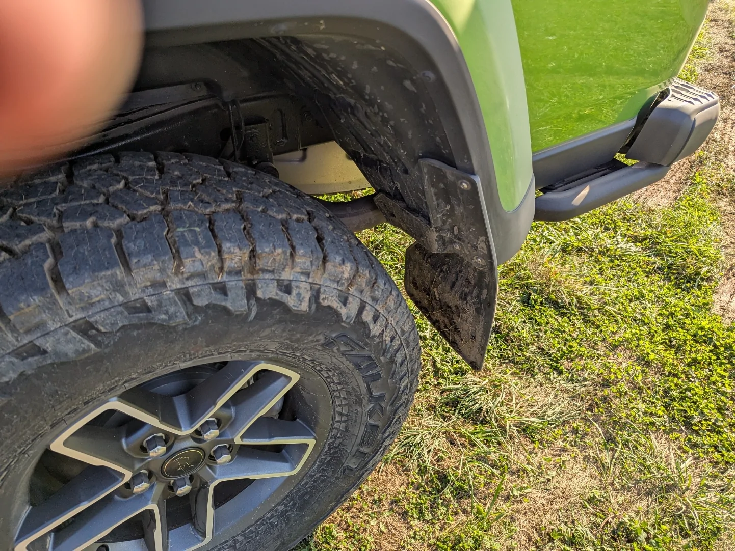 Jeep Gladiator What do you recommend for aftermarket mud flaps? PXL_20250926_215952612