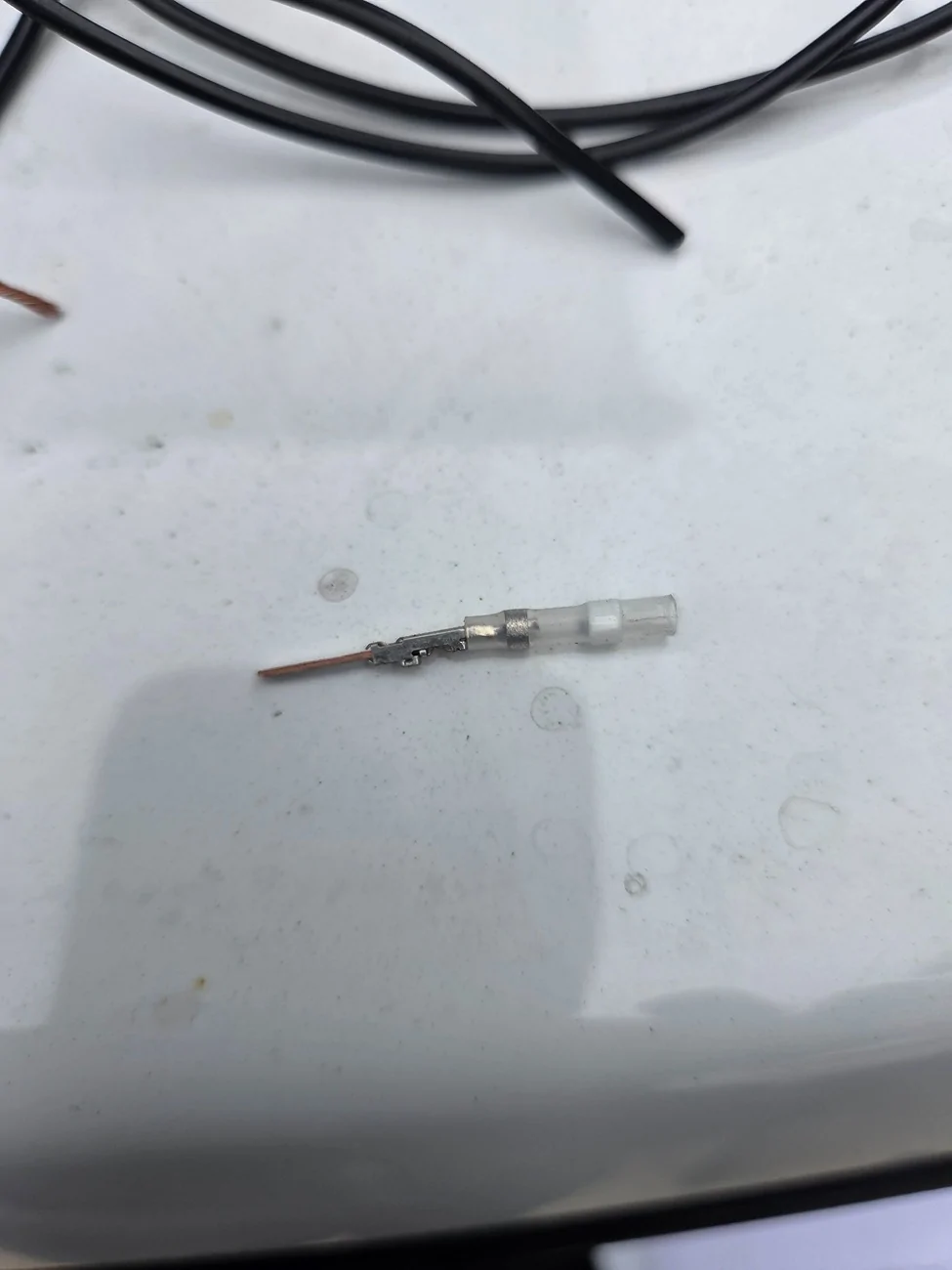 Jeep Gladiator Wire pin removal HELP DRL RH 2020 20251206_114707