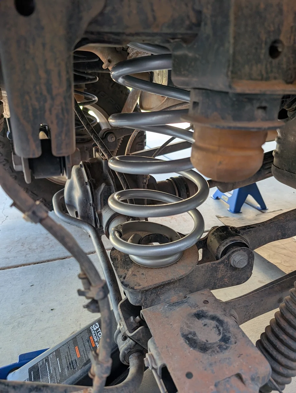 Jeep Gladiator Installed Eibach 1" lift rear shocks. PXL_20251206_193153978