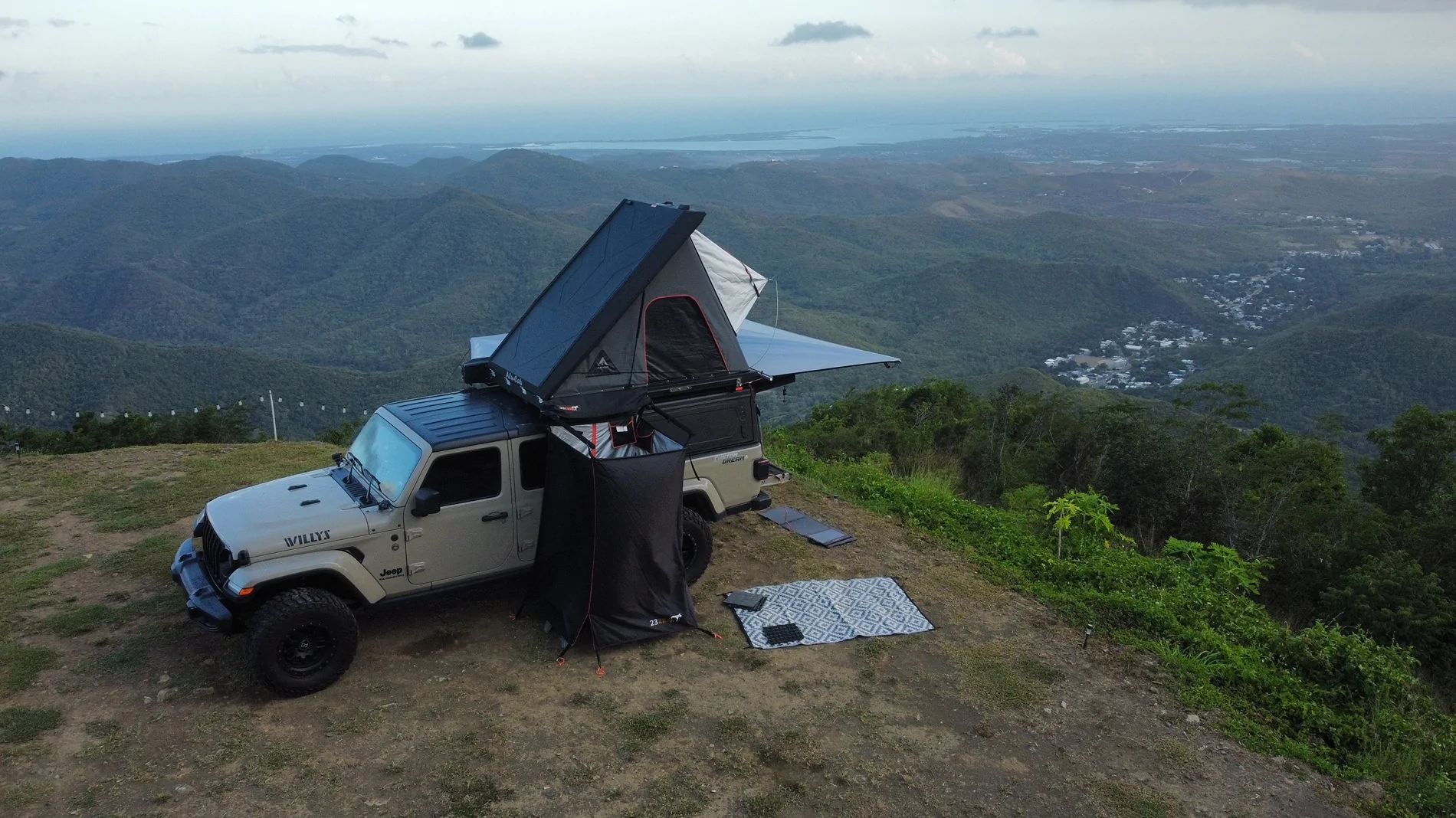 Jeep Gladiator Alu-Cab Contour Canopy Roll Call - not Camper dji_fly_20250718_181812_677_1752877190466_photo_optimized