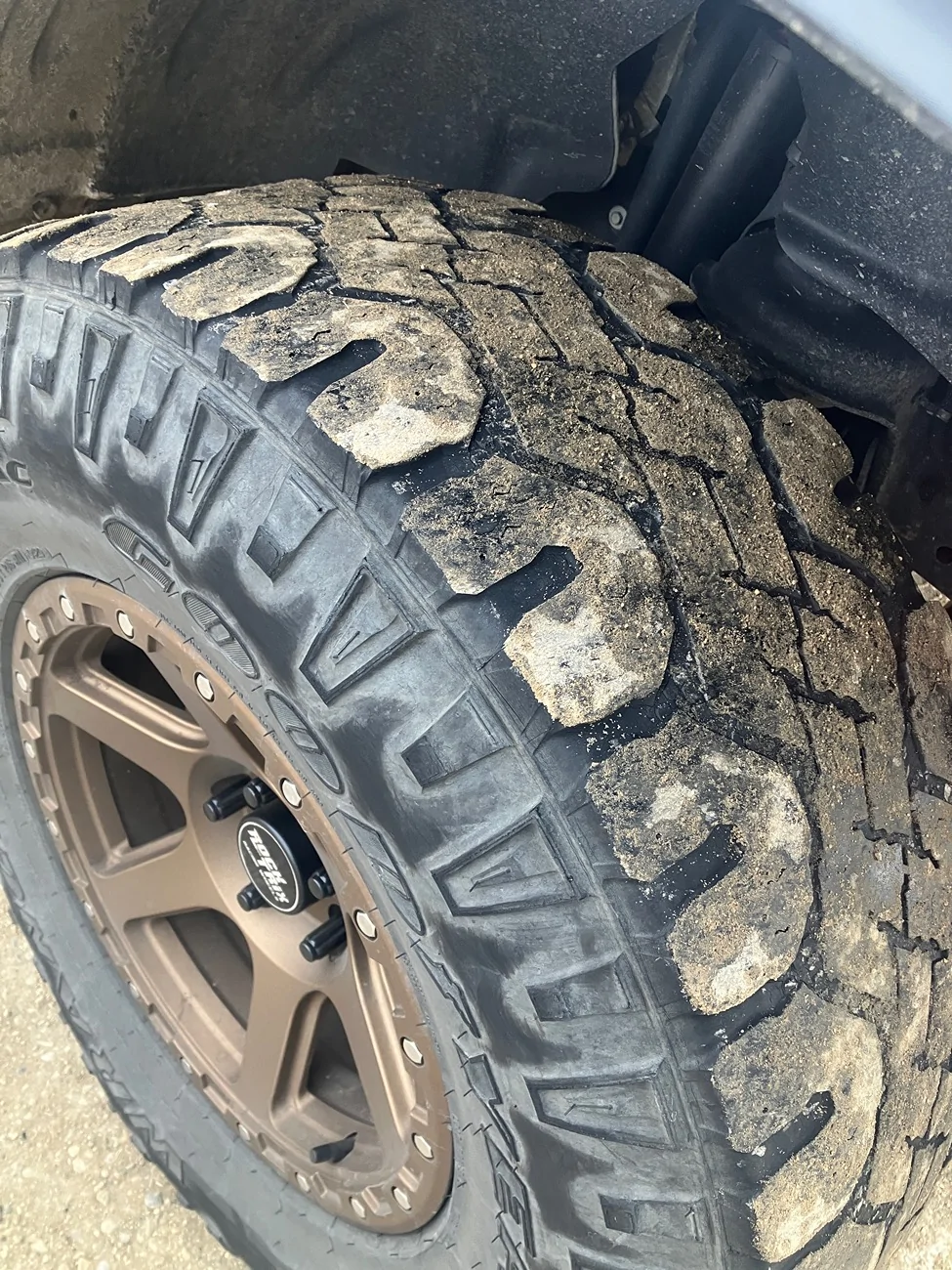 Jeep Gladiator Rocktrix RT112 wheel in a -12 or +12 offset? IMG_6147