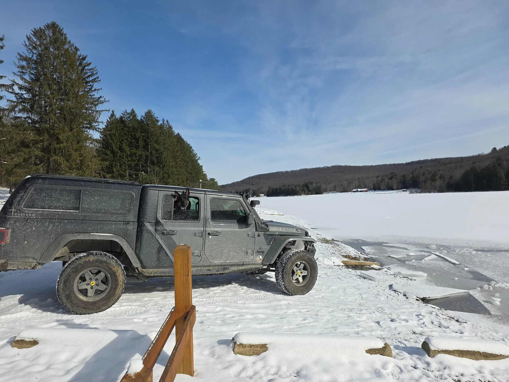 Jeep Gladiator -- 2020+ Gladiator Picture Game -- 20251208_120504