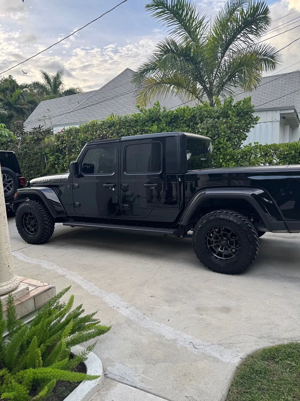 Jeep Gladiator Kmc summit rims just intalled IMG_3175