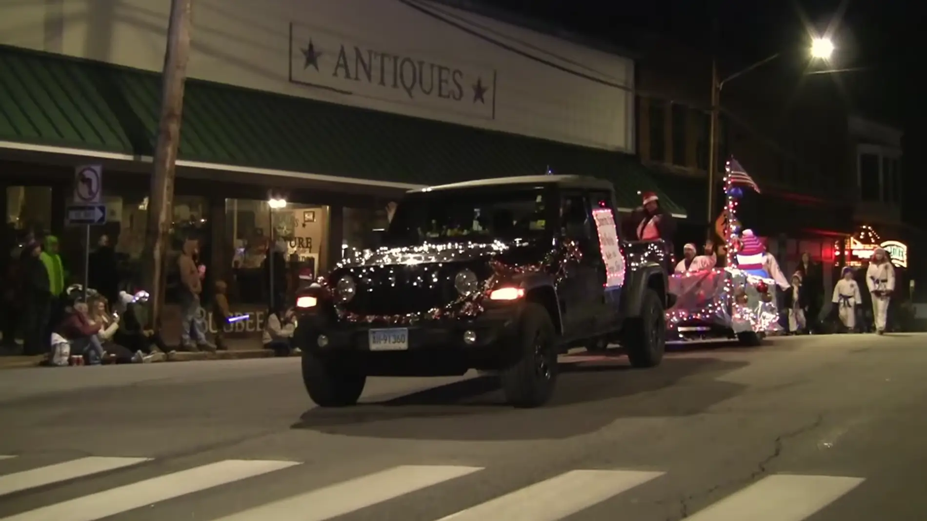 Jeep Gladiator What are you guys doing for the holidays this year Screenshot 2025-12-09 6.30.47 PM