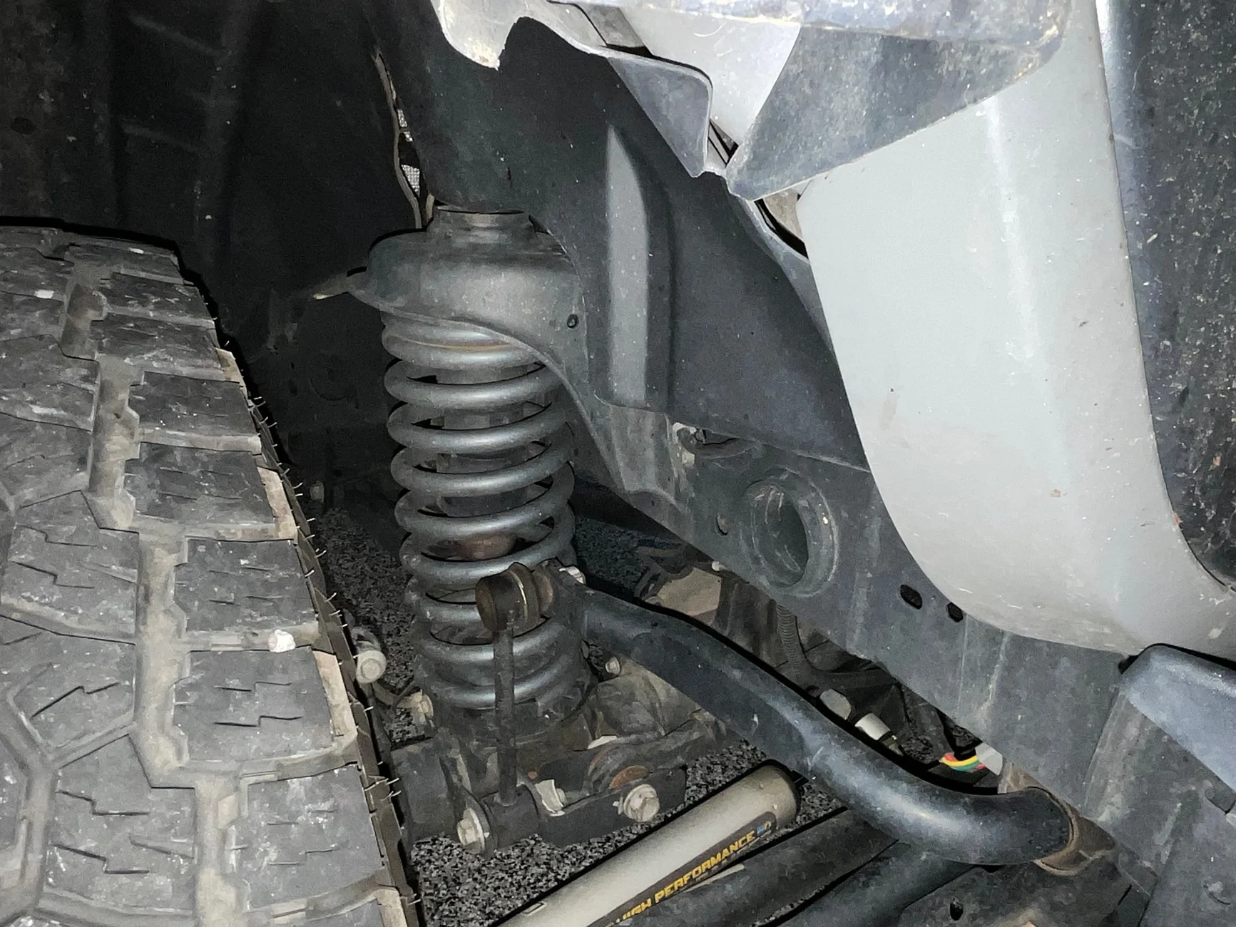 Jeep Gladiator Suspension height 750 lbs gear IMG_0441