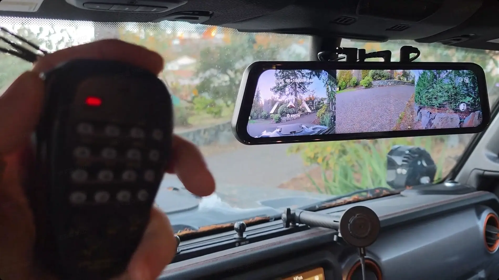 Jeep Gladiator How can electronic devices be protected from radio interference? radio&dashcam