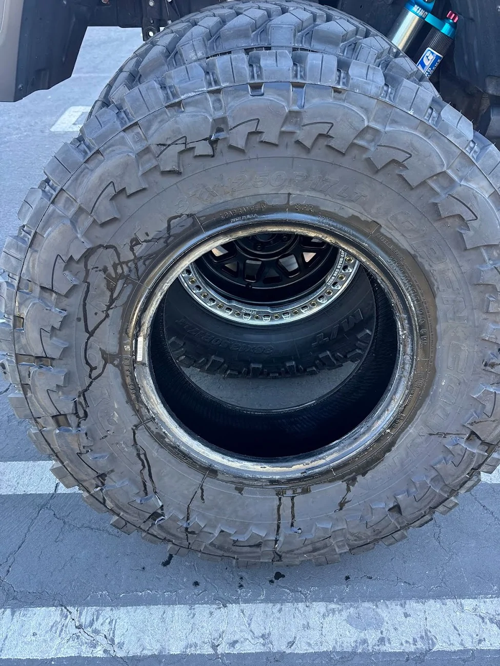 Jeep Gladiator Brand new Toyo 37” Tire Open Country M/T $320 IMG_8832