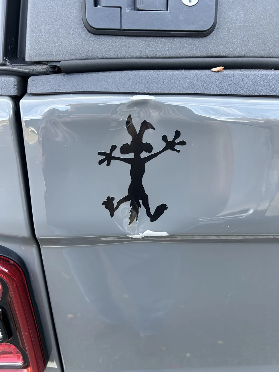 Jeep Gladiator Too ambitious: major body damage.  What would you do here? (Bed Damage) 1766355567247-p4