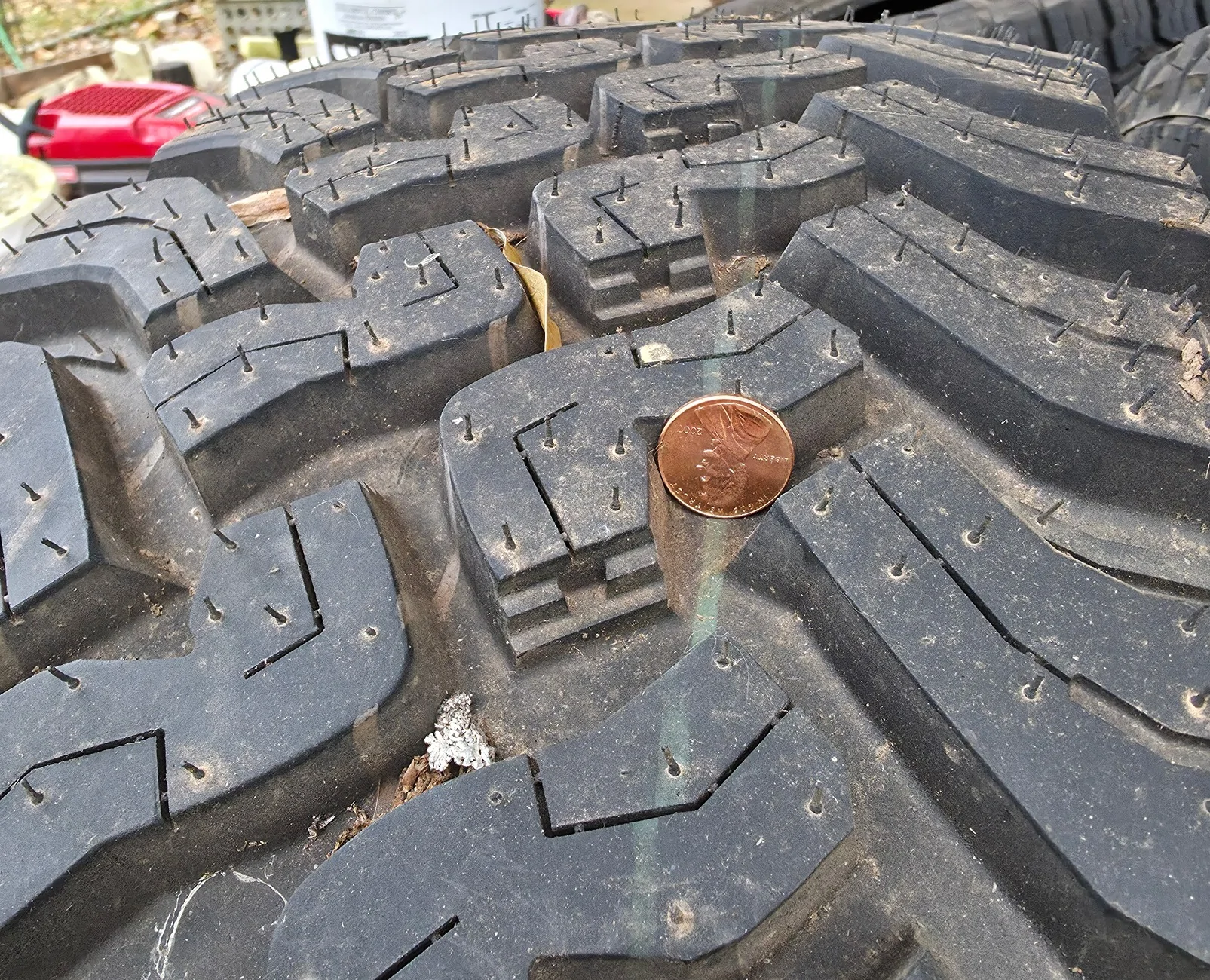 Jeep Gladiator NEW FALKEN MUD TERRAIN TIRE (ONLY)  LT285/70R17 MT $140 2