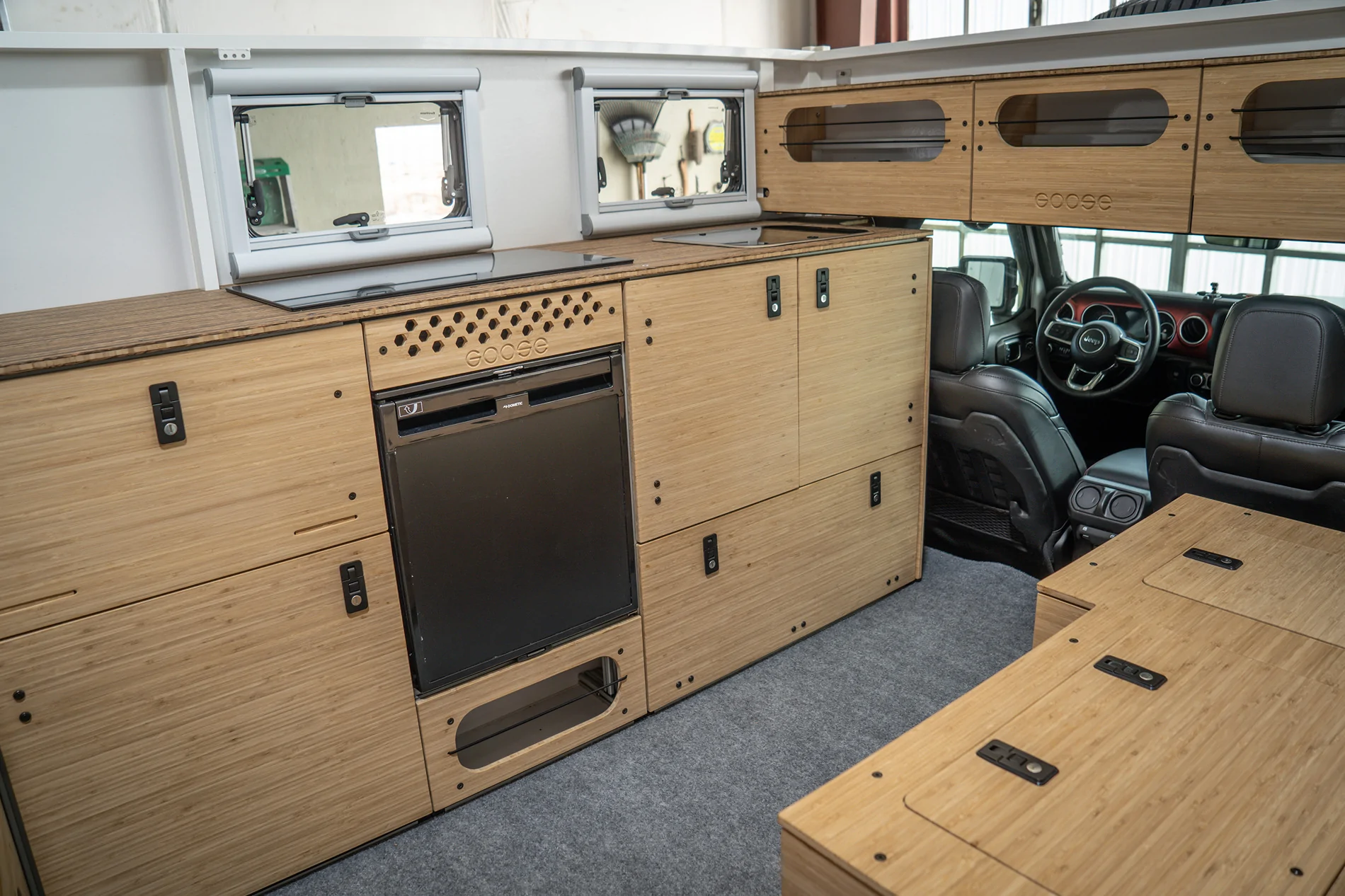 Jeep Gladiator Front row third "jump seat" in a JT? refugeII-interior-cabinets