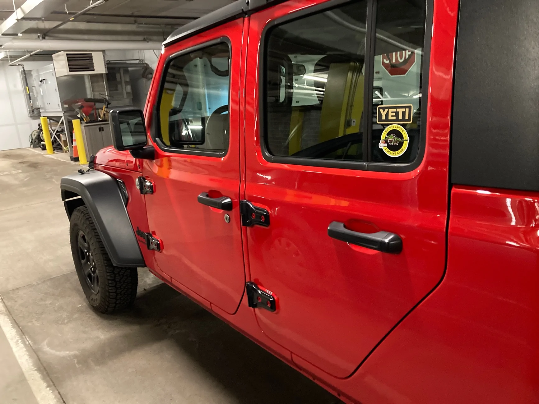 Jeep Gladiator Paint issue on door hinge pin. IMG_9359