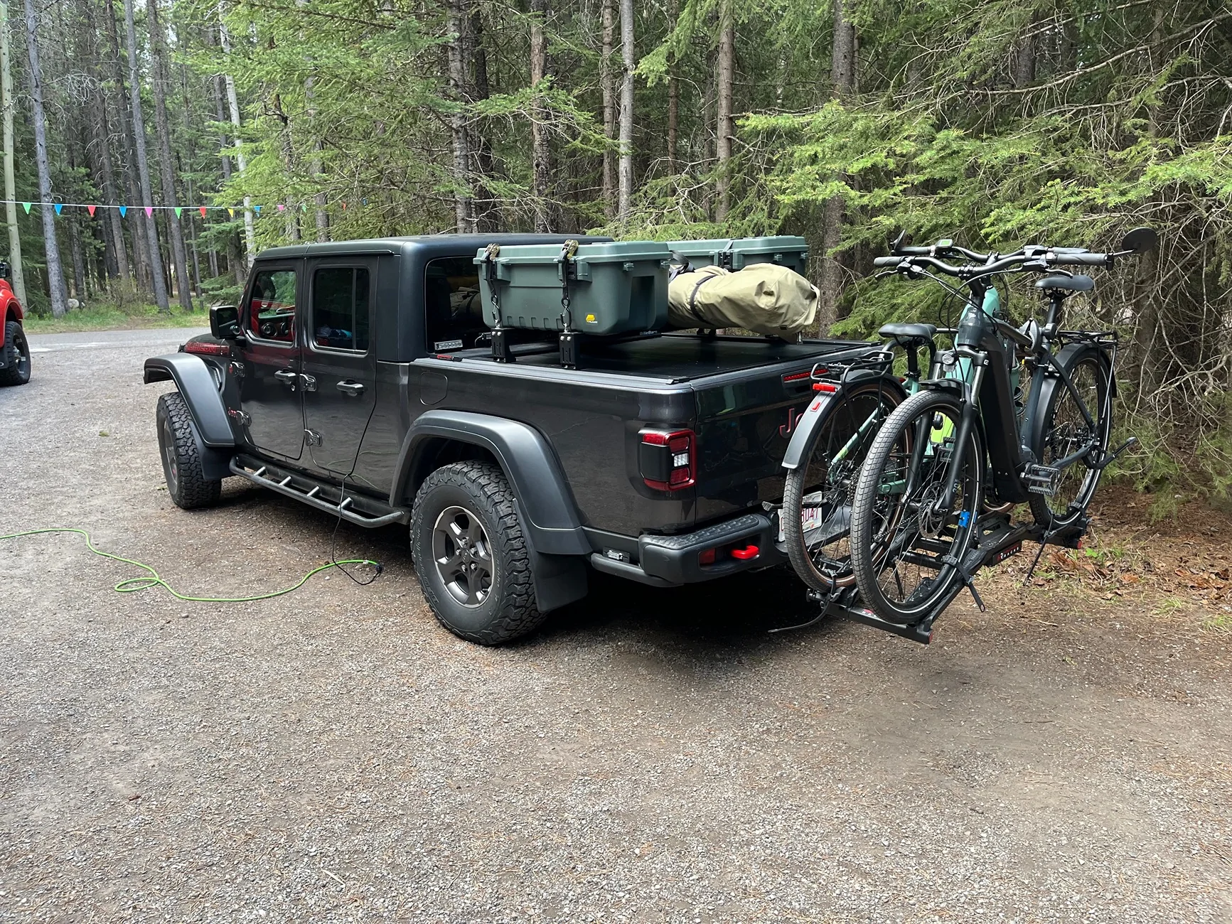 Jeep Gladiator Rear airbags suspension discovered... is this a win for me? IMG_2583