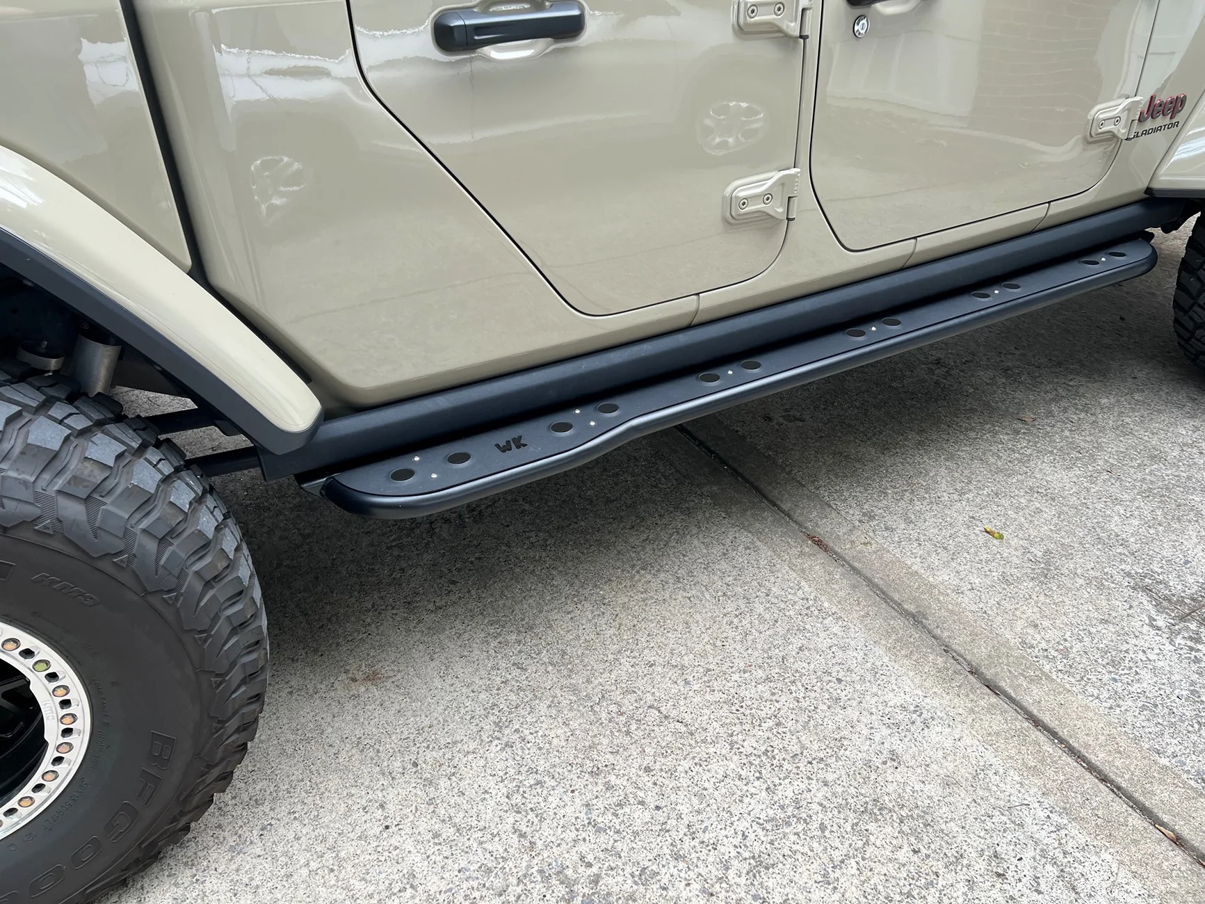 Jeep Gladiator Trying to Decide on sliders/steps. IMG_5313