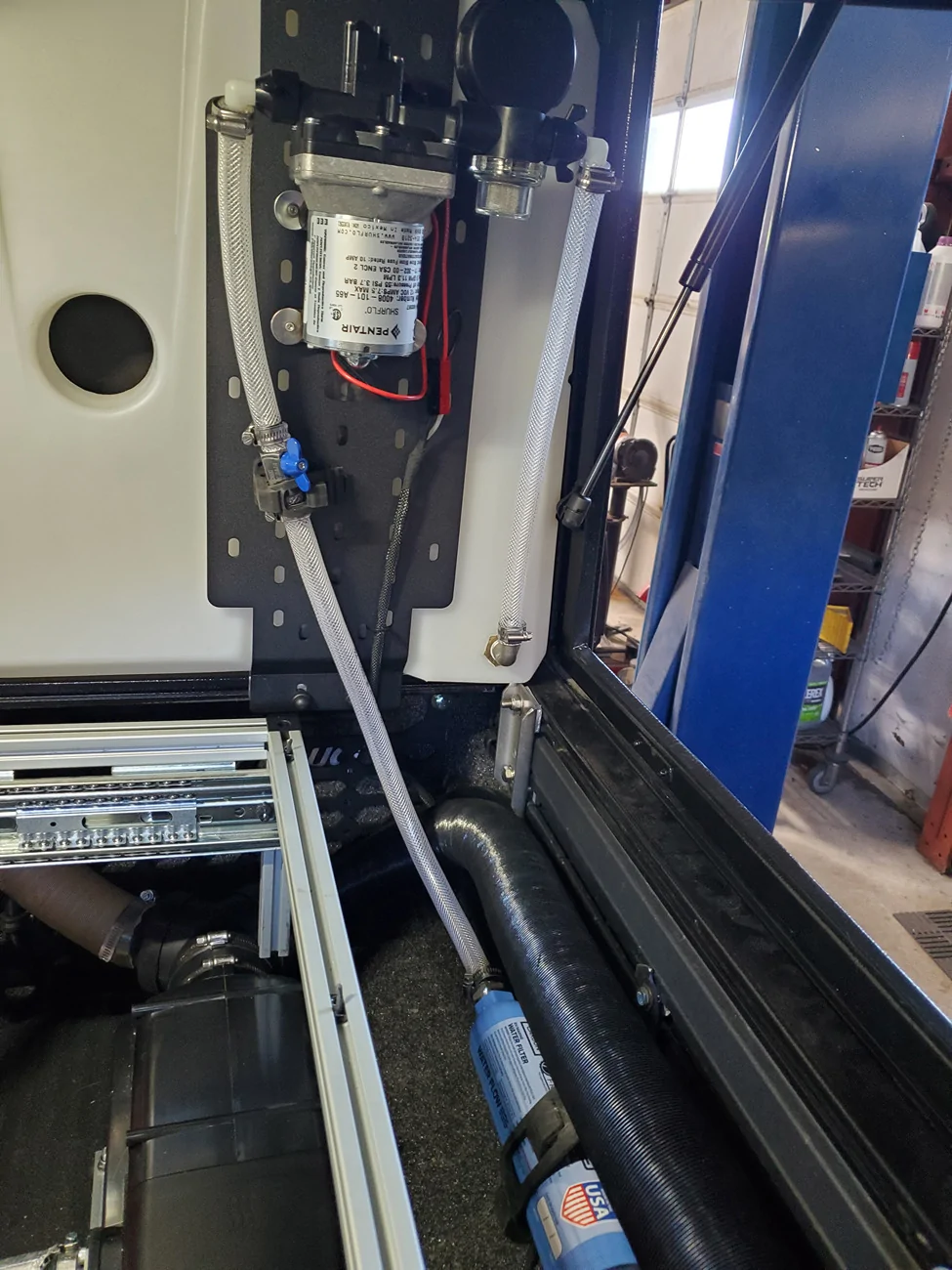 Jeep Gladiator Alu-Cab Canopy Camper Roll Call 20240628_114524