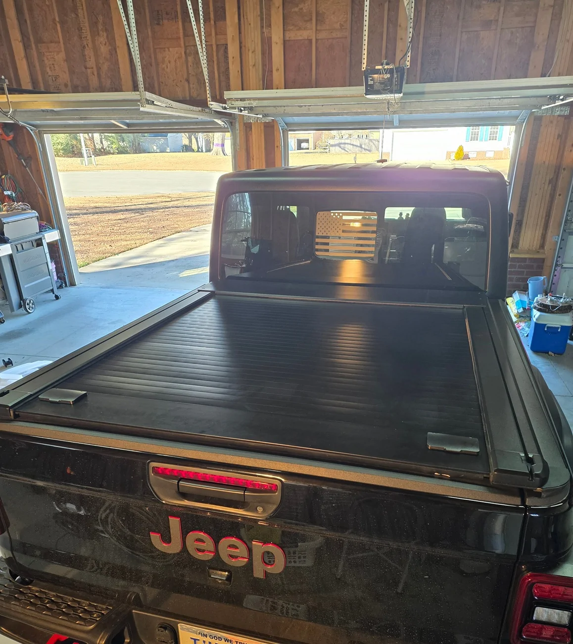 Jeep Gladiator 2025 Mojave bed cover and rails plus ski transport questions 20251209_125915