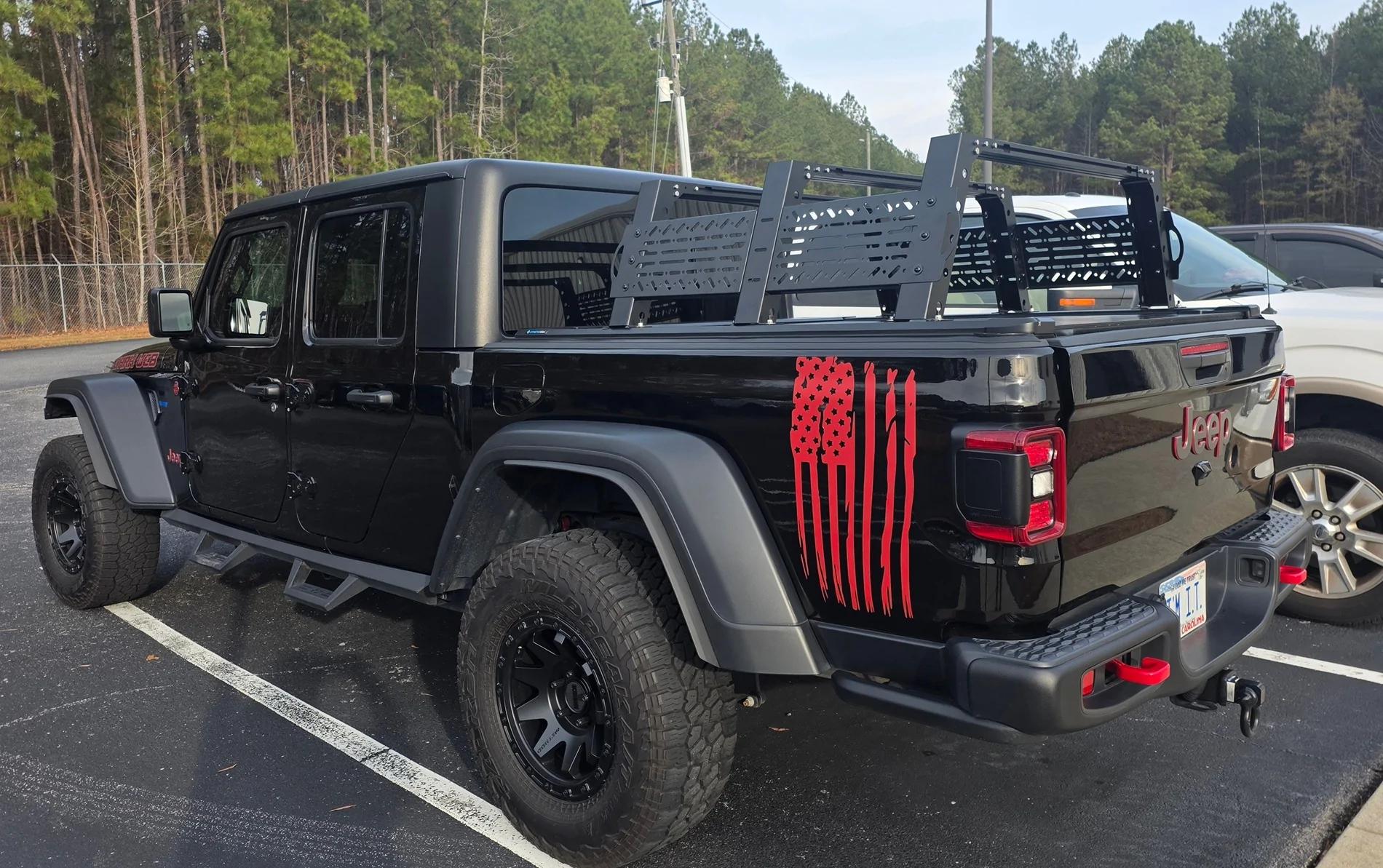 Jeep Gladiator 2025 Mojave bed cover and rails plus ski transport questions 20251210_091447