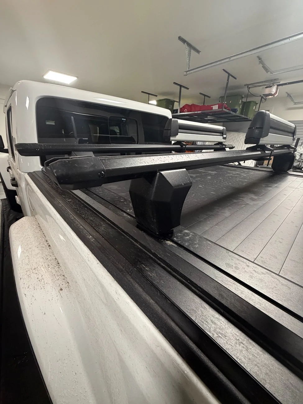 Jeep Gladiator 2025 Mojave bed cover and rails plus ski transport questions IMG_0089