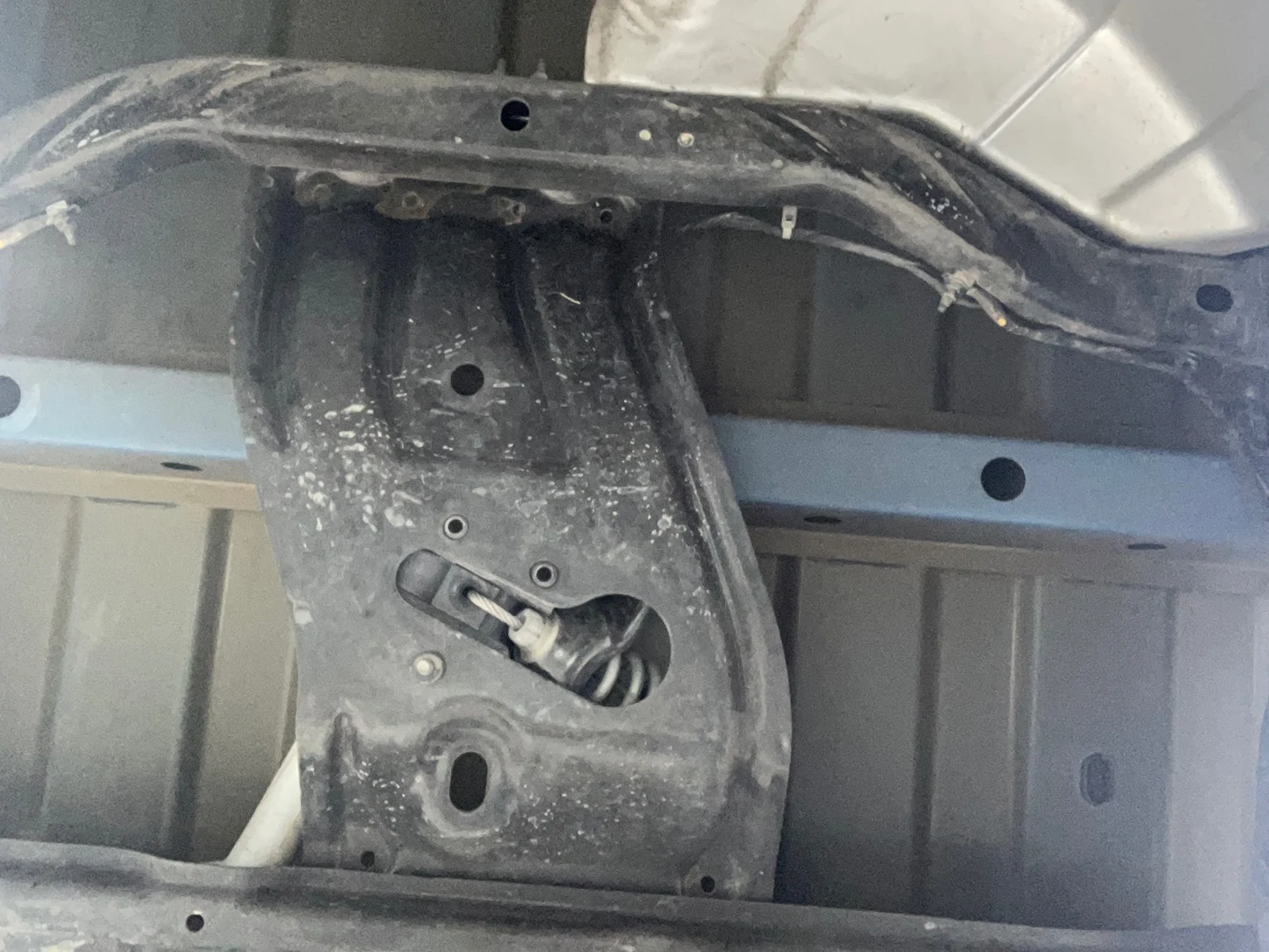 Jeep Gladiator OEM Spare tire carrier IMG_0251