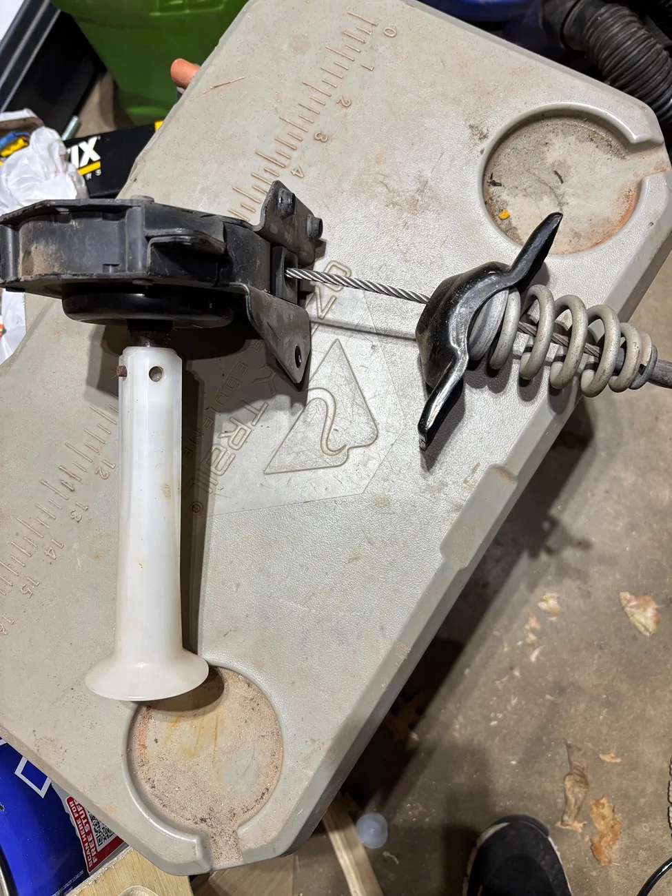 Jeep Gladiator OEM Spare tire carrier IMG_1523