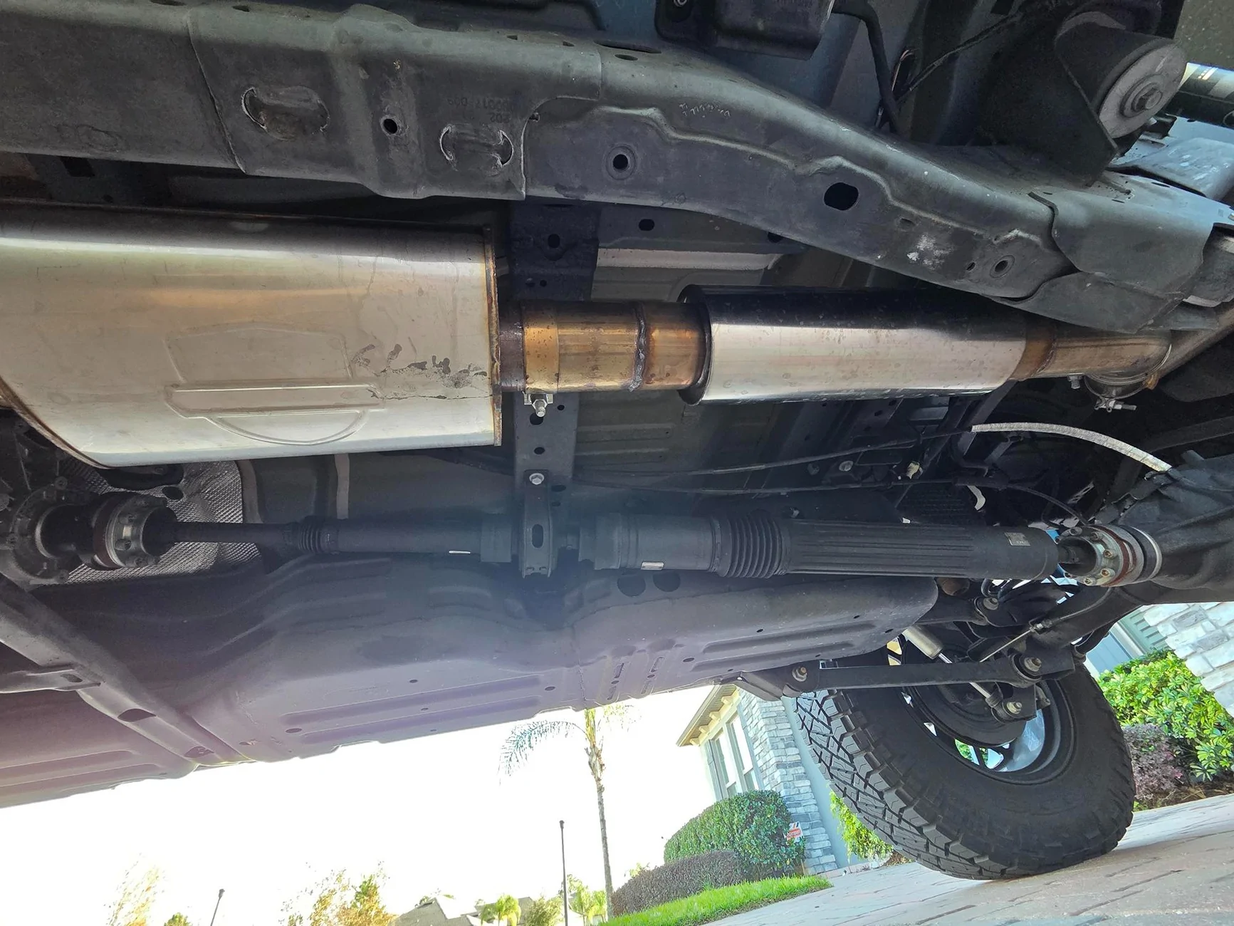 Jeep Gladiator AMW 392 (6.4) installation and experience 7