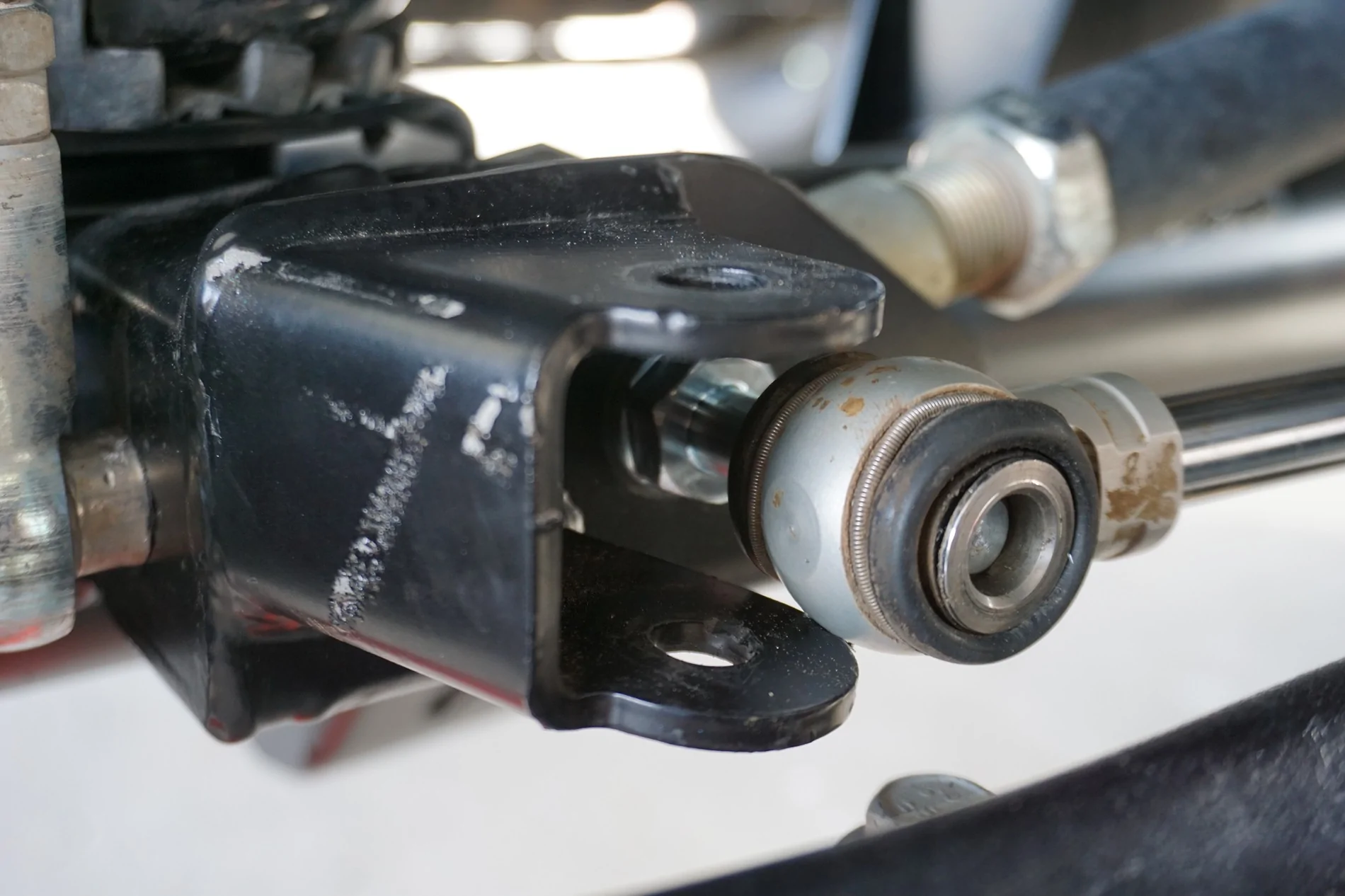Jeep Gladiator Bent Axle or Blown Ball Joints/ Hub Bearing? DSC01890