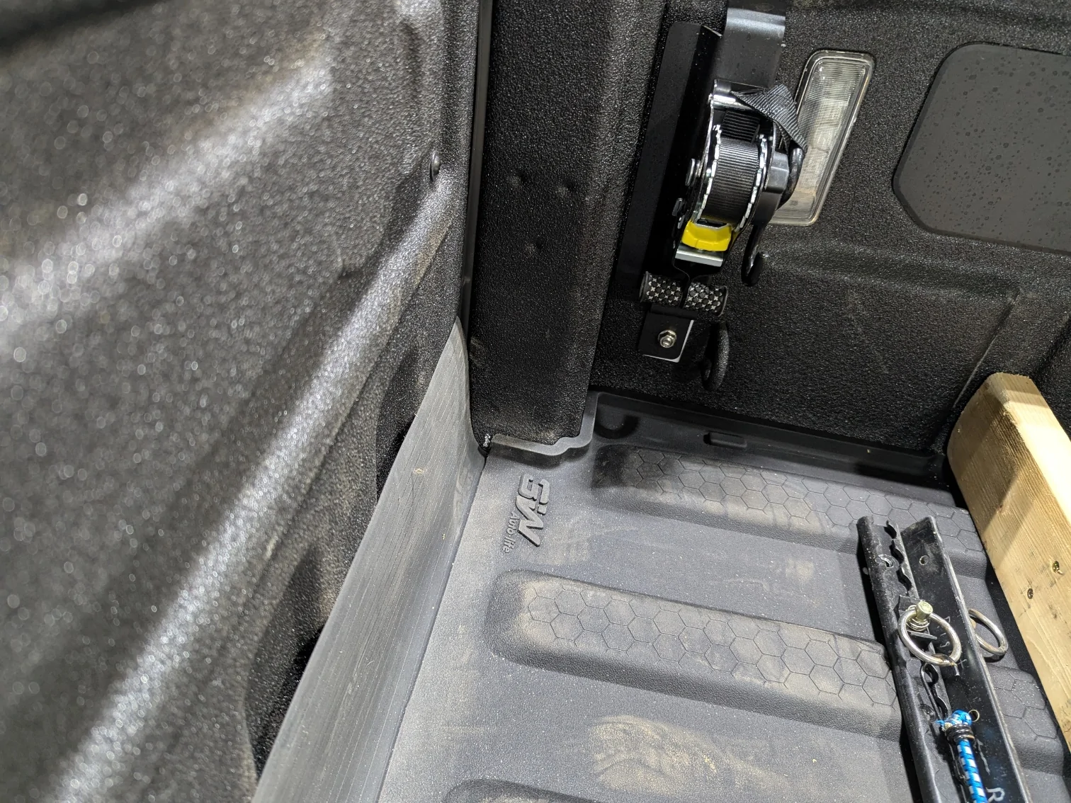 Jeep Gladiator Installed and checked out the 3W bed mat PXL_20260106_175702734