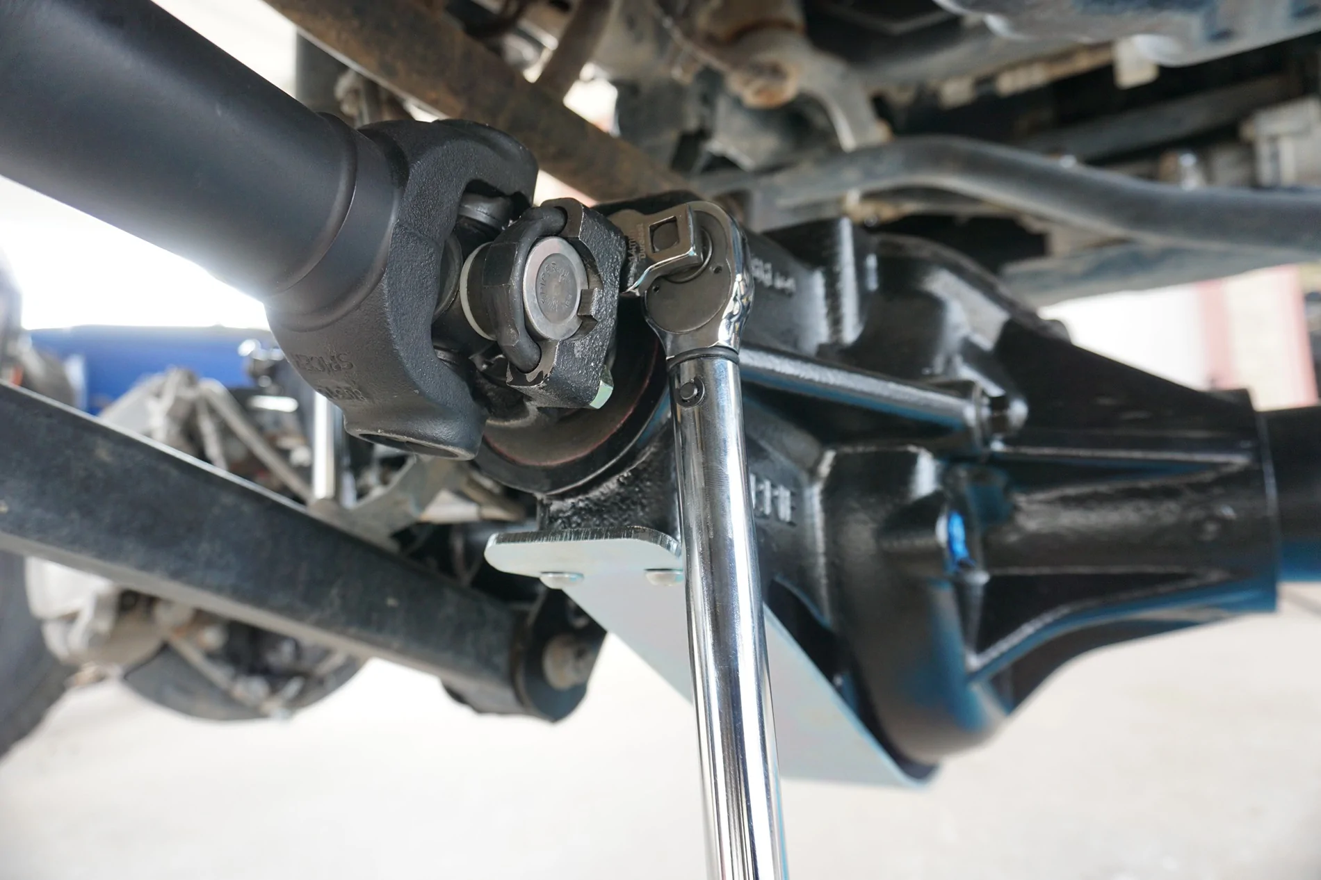 Jeep Gladiator Bent Axle or Blown Ball Joints/ Hub Bearing? DSC01873