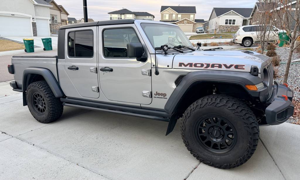 Jeep Gladiator 2025 Mojave X - 35's & 17's ilXDF7