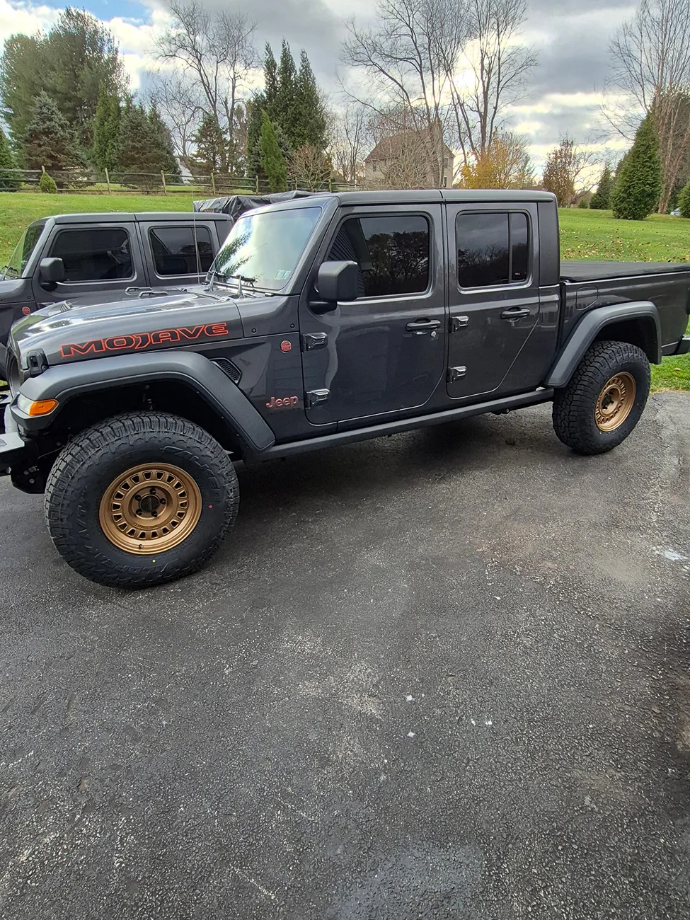 Jeep Gladiator 2025 Mojave X - 35's & 17's 1st Step 11 Nov 25
