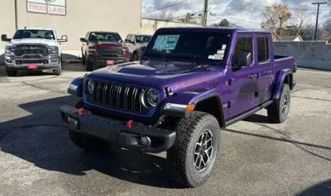 Jeep Gladiator New hoods showing up on Rubicons 1768104217923-j