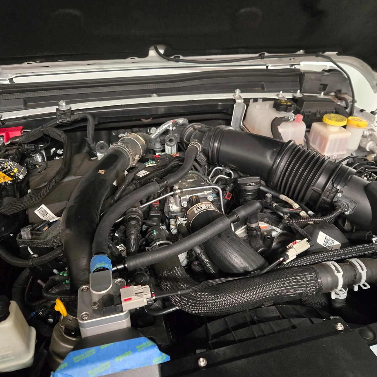 Jeep Gladiator EOC Oil Separator Install 1000049776