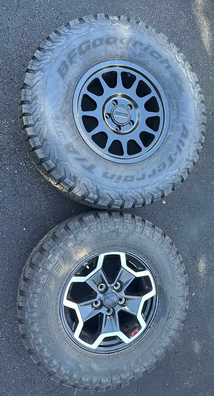 Jeep Gladiator BFG KO2 C 37x12.5 R17x8.5 +25 Method 703 Height, Weight, Poke vs Stock 002