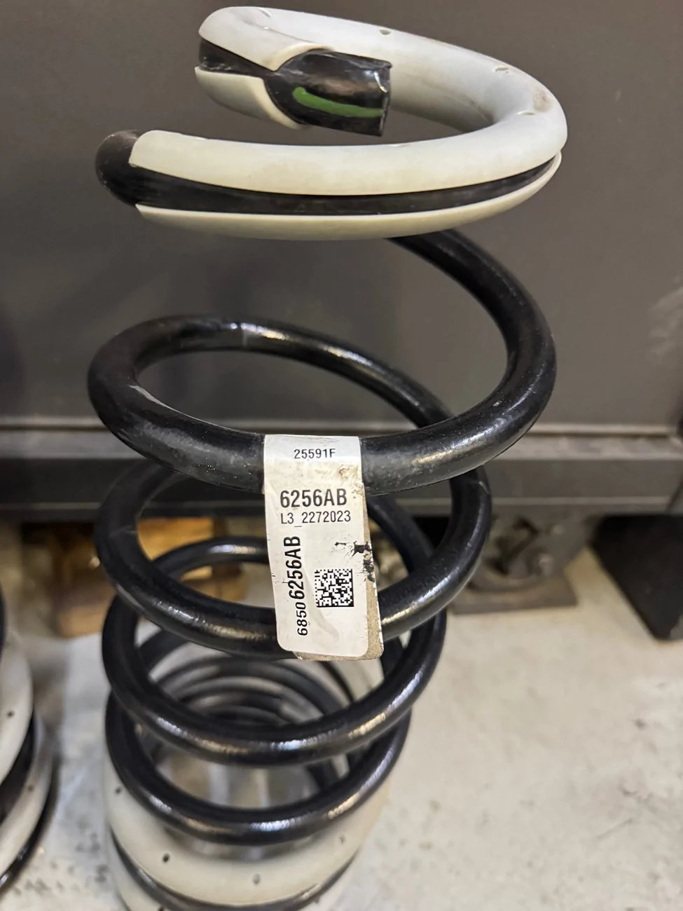 Jeep Gladiator JT Mojave rear springs IMG_0169
