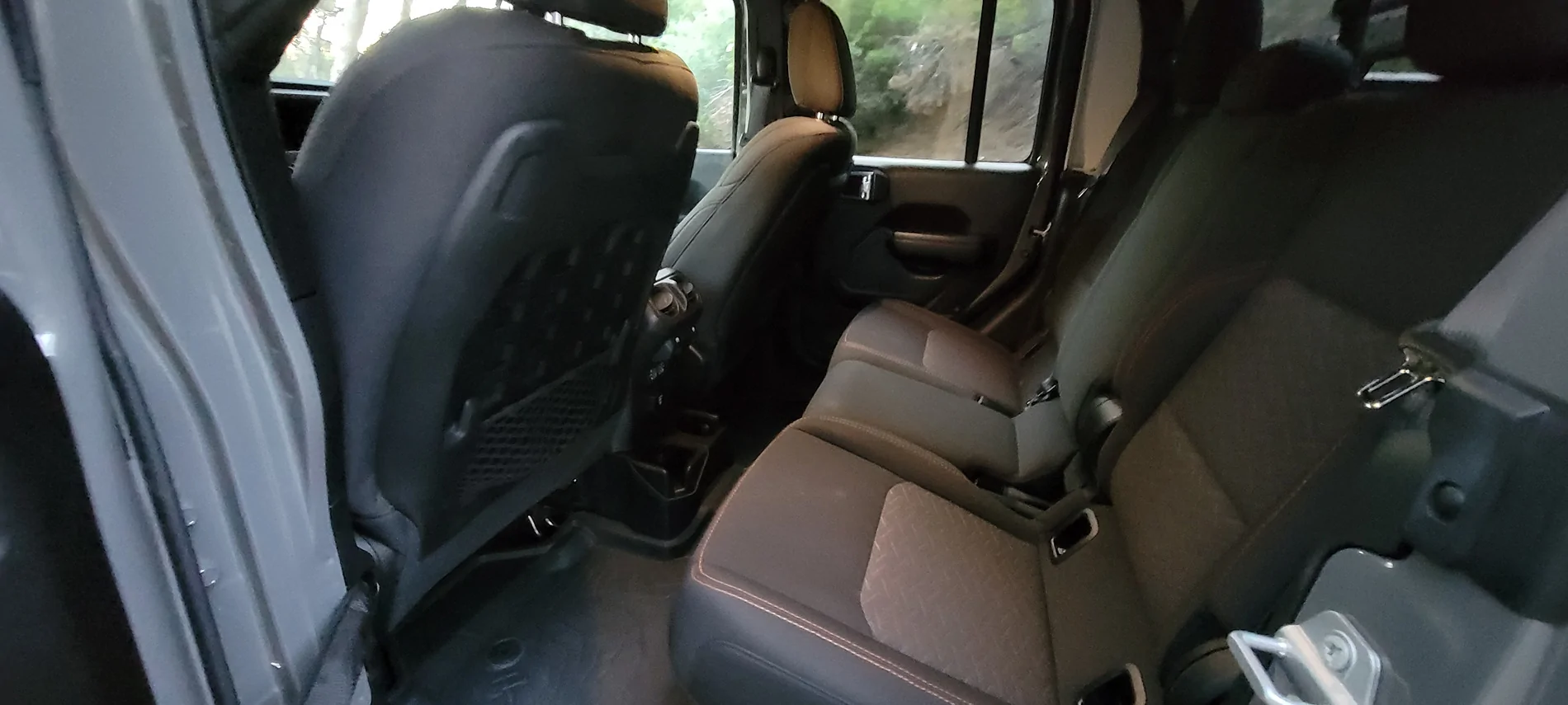 Jeep Gladiator For Sale - 2021 Jeep Gladiator Mojave - $40,000 OBO 20251207_162353(0)