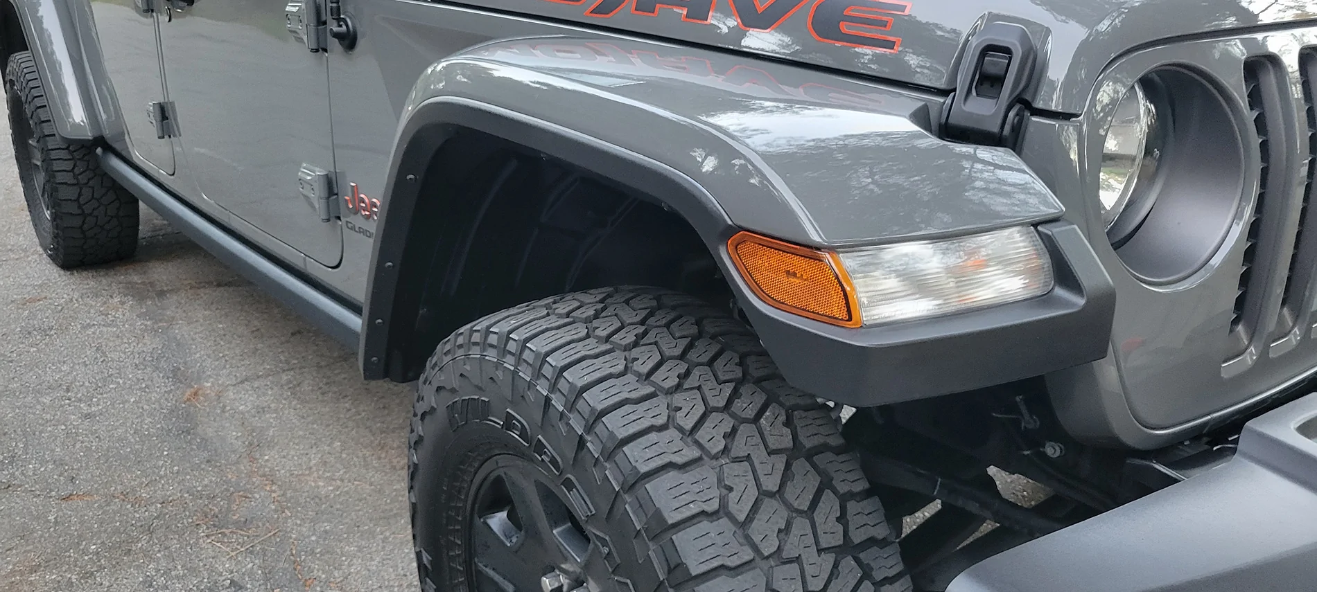 Jeep Gladiator For Sale - 2021 Jeep Gladiator Mojave - $40,000 OBO 20251207_161217