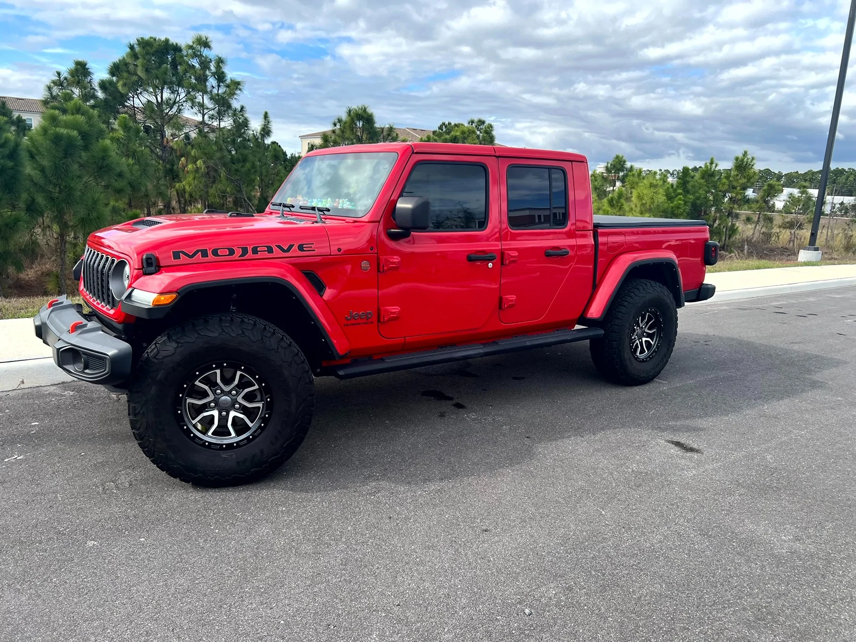Jeep Gladiator Anyone running Quadratec Ascend wheels? IMG_1293