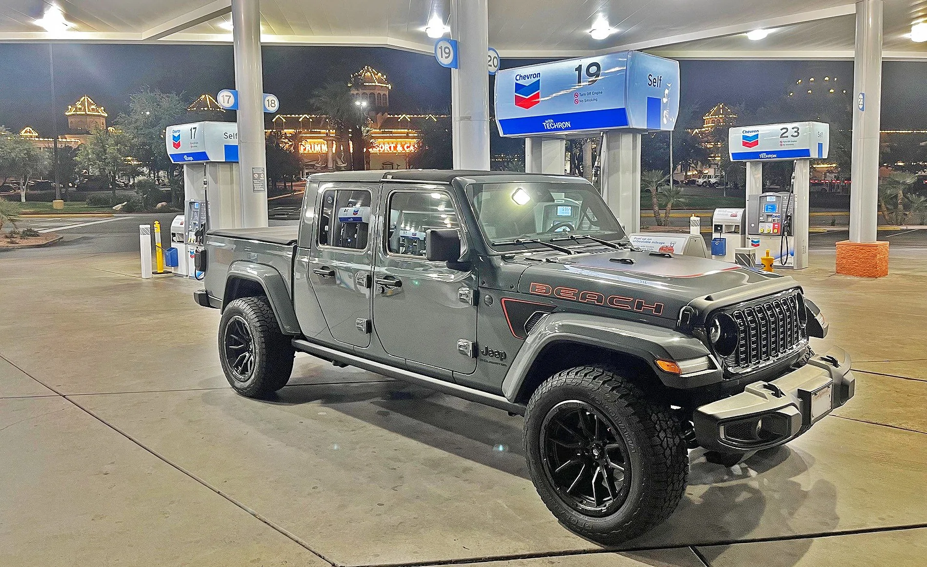 Jeep Gladiator Cool Daily Random JT Gladiator Pics -- Post Em! 📸 vegas1a