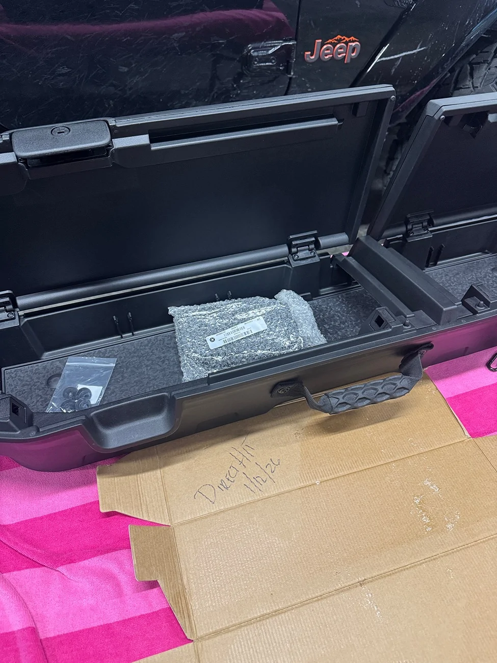 Jeep Gladiator Oem underseat storage box IMG_4520