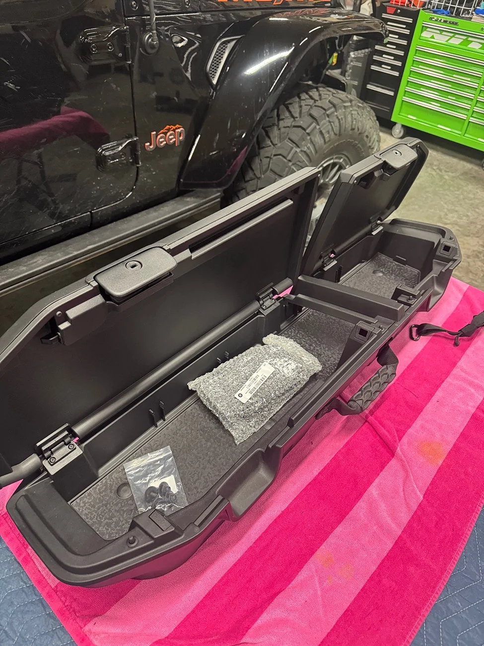 Jeep Gladiator Oem underseat storage box IMG_4521