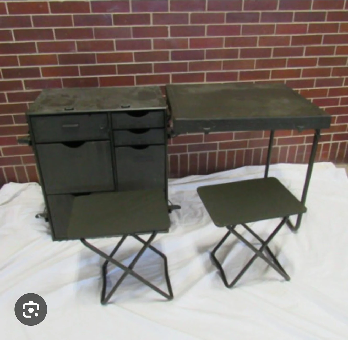 Jeep Gladiator Portable Work Desk Screenshot_20260115_183753_Googl