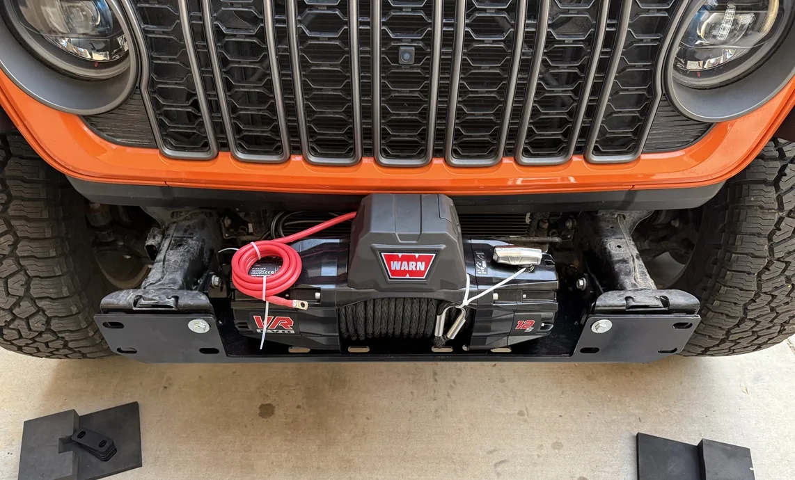 Jeep Gladiator Plastic Bumper Winch Club to
