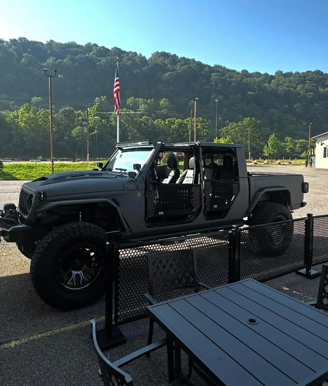 Jeep Gladiator Lets see all those Gladiators with lifts and bigger tires! download